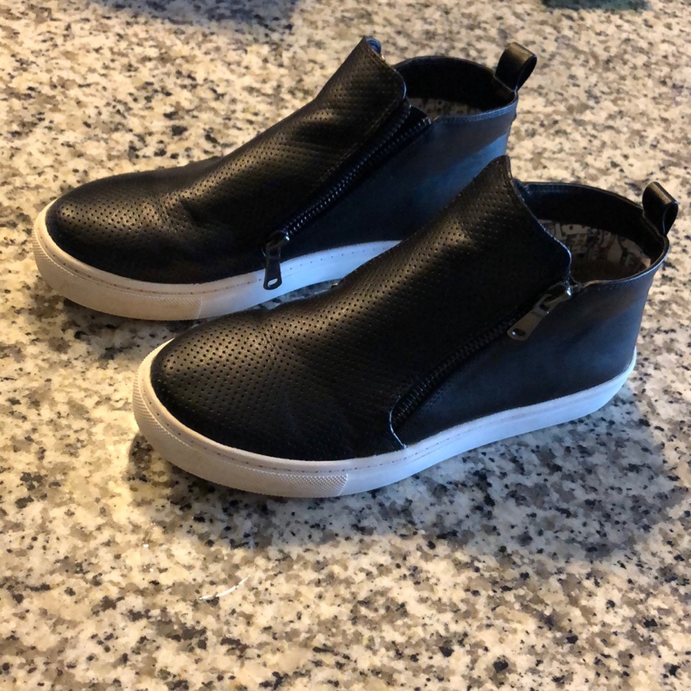 Steve Madden Erlina Hightop Sneaker